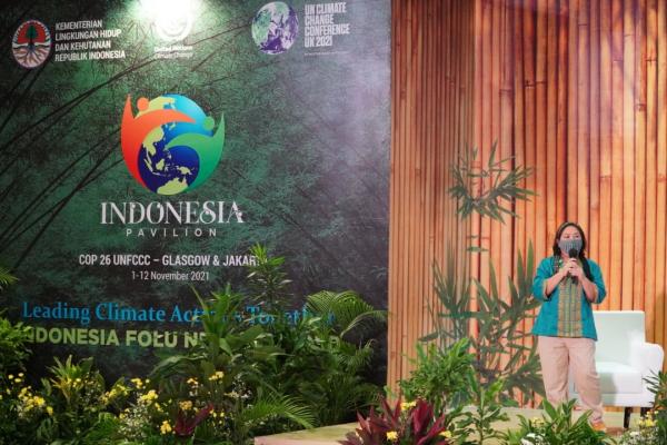 Indonesian researcher speaking 