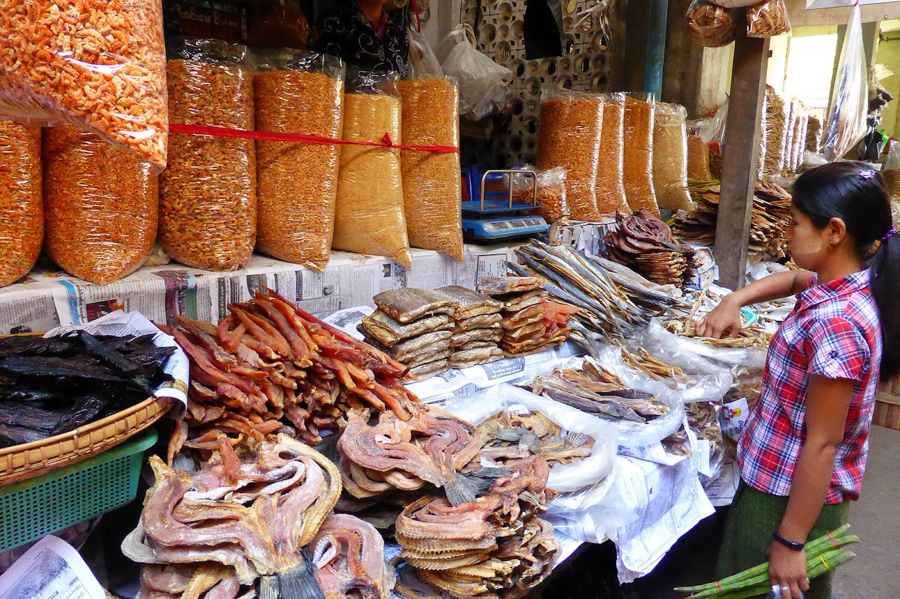 Myanmar fish market