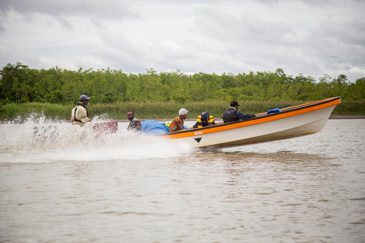  Transport continues to be a major challenge for Fly River communities looking to access markets for their fisheries products. As a result, some communities have turned to informal trading and unsustainable harvesting practices. Thanks to ACIAR-supported research, work is now underway to better understand current fisheries trading and resource management and how this can be improved into the future.