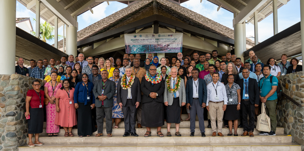 Symposium participants at the start of the event.