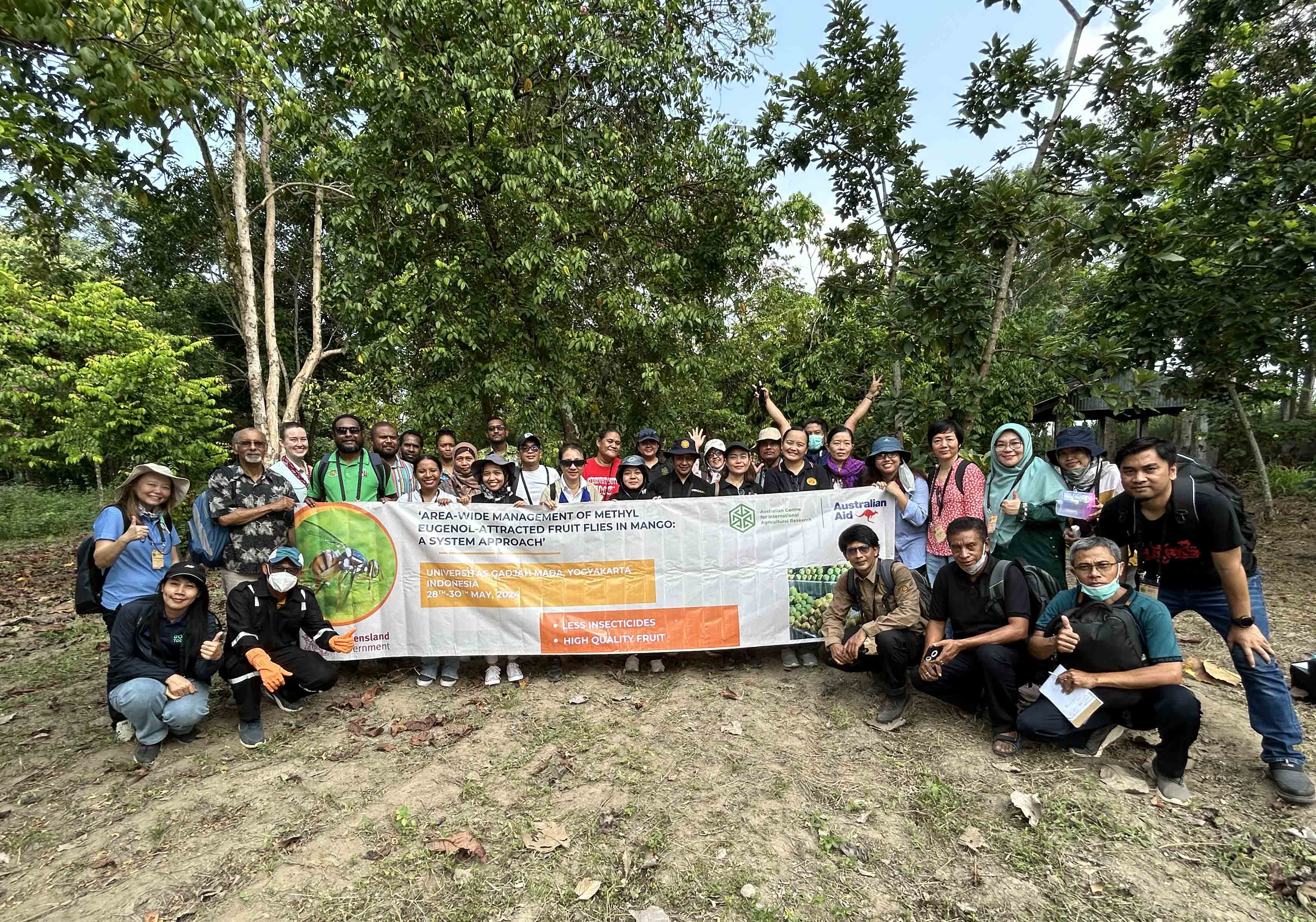 Workshop participants in Indonesia as part of an ACIAR-funded project to develop area-wide management approaches for fruit flies.