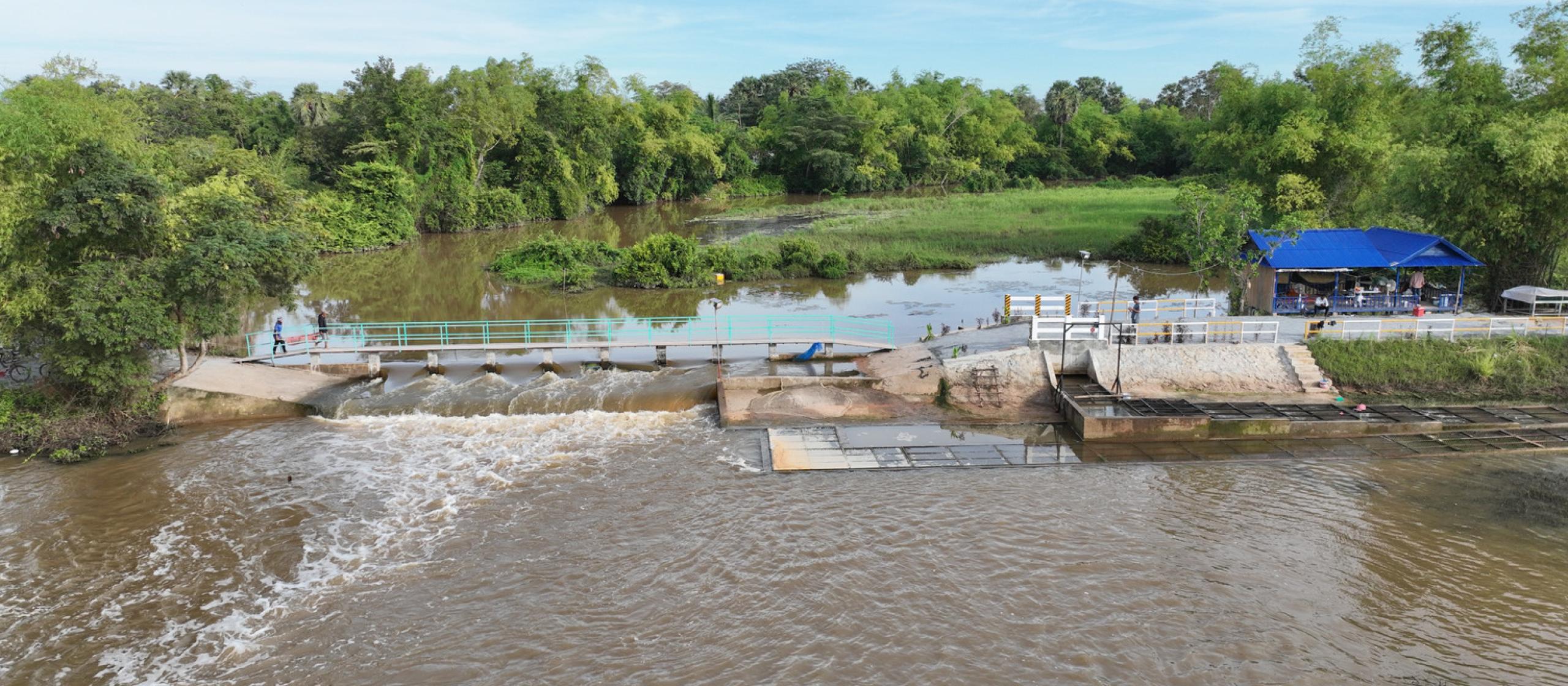  	The Sleng Fishway is expected to benefit over 20,000 individuals from 31 villages directly. 