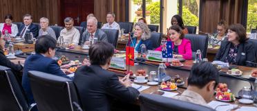 The Commission and PAC join Australia’s Ambassador to Vietnam, Ms Robyn Mudie, in meeting with Vietnam's Ministry of Agriculture and Rural Development in Hanoi. 