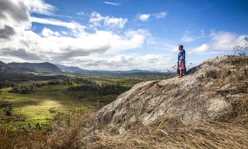 woman and young child overlooking a valley