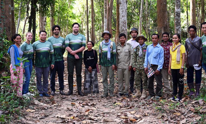 Dr Todd Sanderson, ACIAR Research Program Manager visits with local research team and communities.